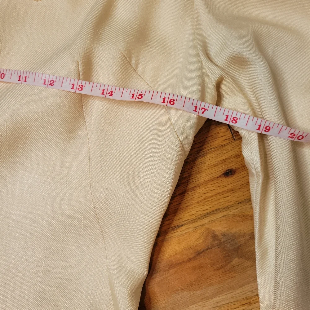 Vintage 1960s Wedding Dress Formal Gown Bride With Pearls & Lace. - Picture 13 of 16